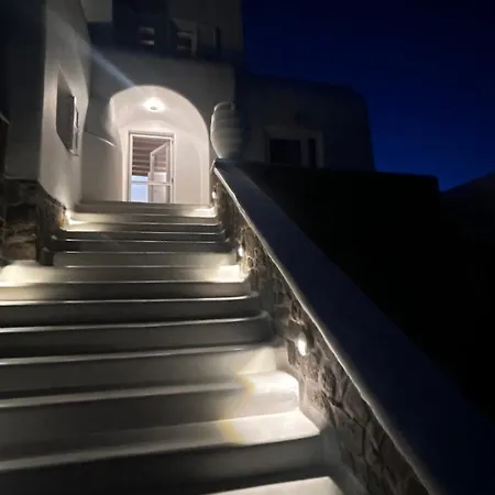 Myconian Unique Villa In Marathi , 130Sqm - 4People ,Shisha Place ,Secured Free Parking, Party Place - Terrace For Dinner & Sunset Photoshooting - Elenas Hospitality - Villa Mykonos Town