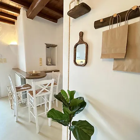 Villa Myconian Unique Villa In Marathi , 130Sqm - 4People ,Shisha Place ,Secured Free Parking, Party Place - Terrace For Dinner & Sunset Photoshooting - Elenas Hospitality -